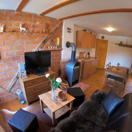 Guest House Alpha Ski Camp ยาโฮรินา ภายนอก รูปภาพ