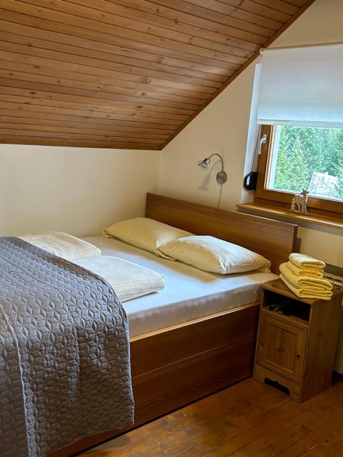 Guest House Alpha Ski Camp ยาโฮรินา ภายนอก รูปภาพ