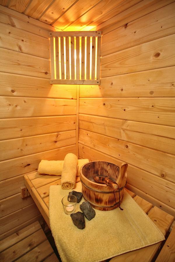 Guest House Alpha Ski Camp ยาโฮรินา ภายนอก รูปภาพ