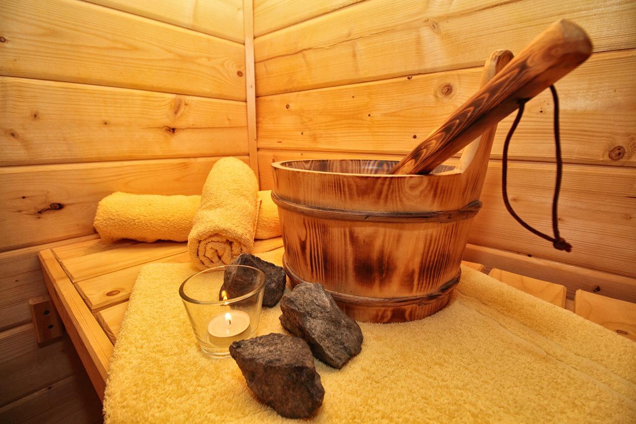 Guest House Alpha Ski Camp ยาโฮรินา ภายนอก รูปภาพ