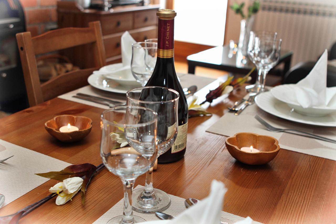 Guest House Alpha Ski Camp ยาโฮรินา ภายนอก รูปภาพ